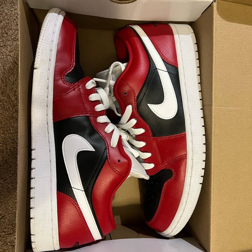 Wmns Air Jordan 1 Low 'Chicago flip’